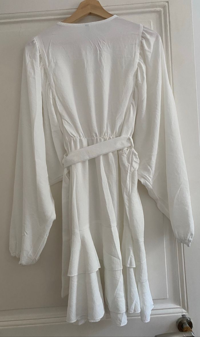 Robe Neuf avec l'étiquette Taille 40-42 - photo numéro 7