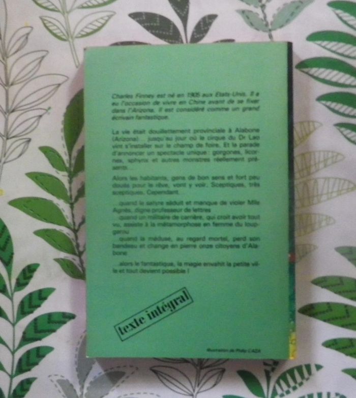 Le cirque du Dr Lao de Charles Finney Ed. J'ai Lu Science-Fiction - photo numéro 2