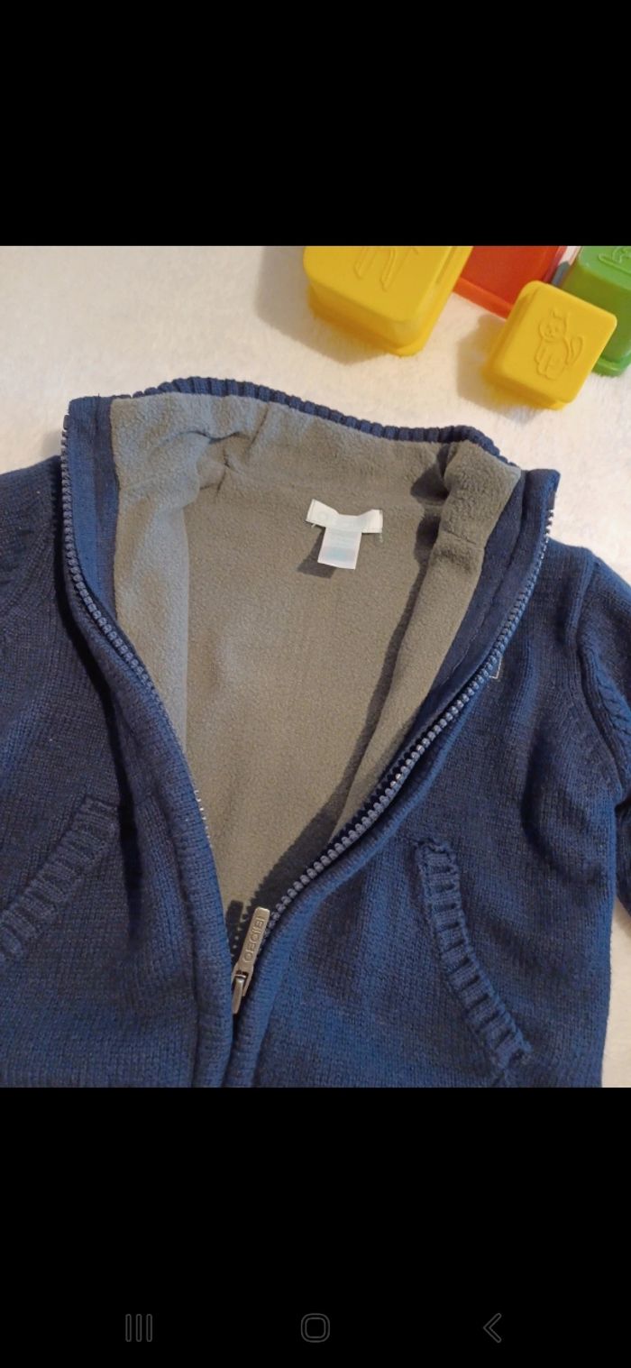 Gilet polaire bébé taille 6 mois - photo numéro 3