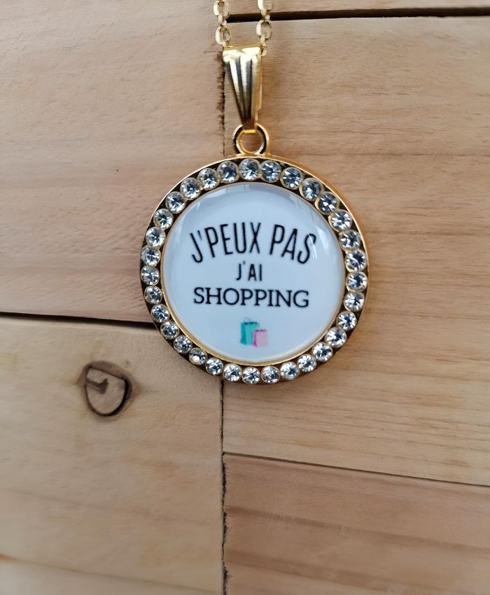Collier personnalisé " J'PEUX PAS J'AI SHOPPING" Ou Phrase De Votre Choix - photo numéro 2