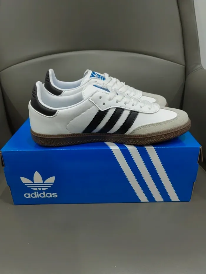 adidas Samba OG Cloud White Core Black taille 37 - photo numéro 2