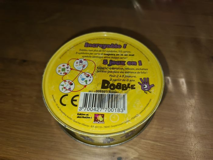 Jeu de cartes Dobble des éditions Asmodée, - photo numéro 3