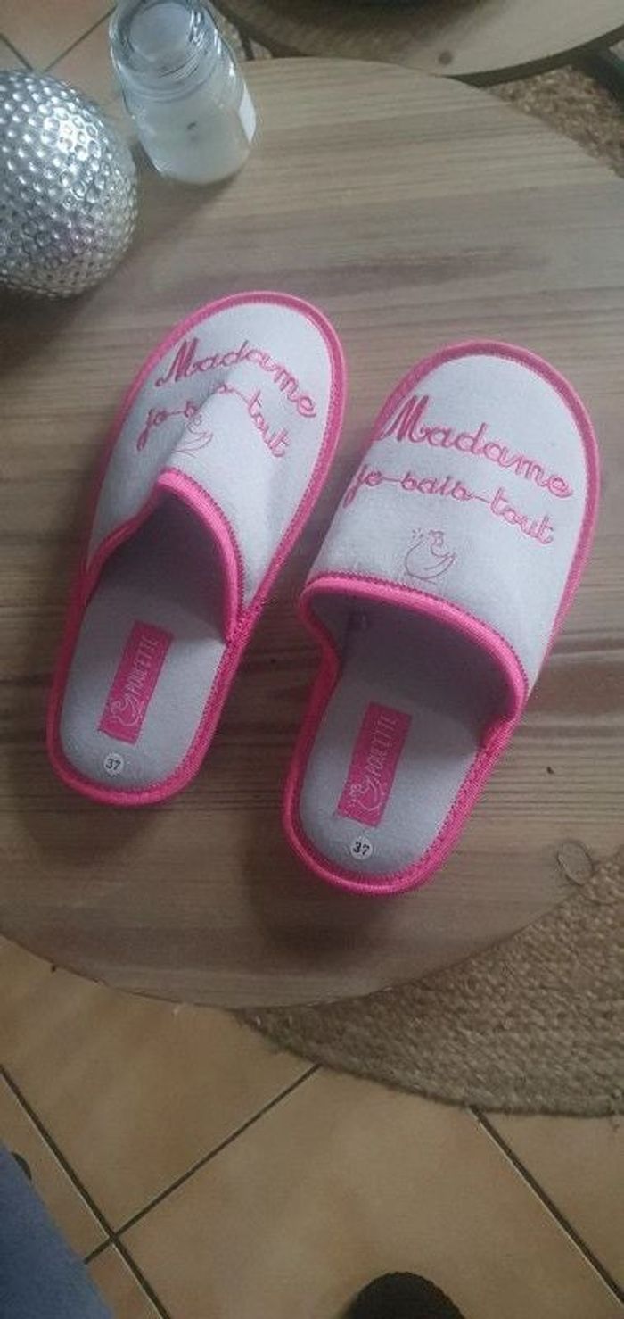 Chaussons / Mules / Pantouffles "Madame je sais tout" fuchsia & gris & noir P 37 - Poul'ette