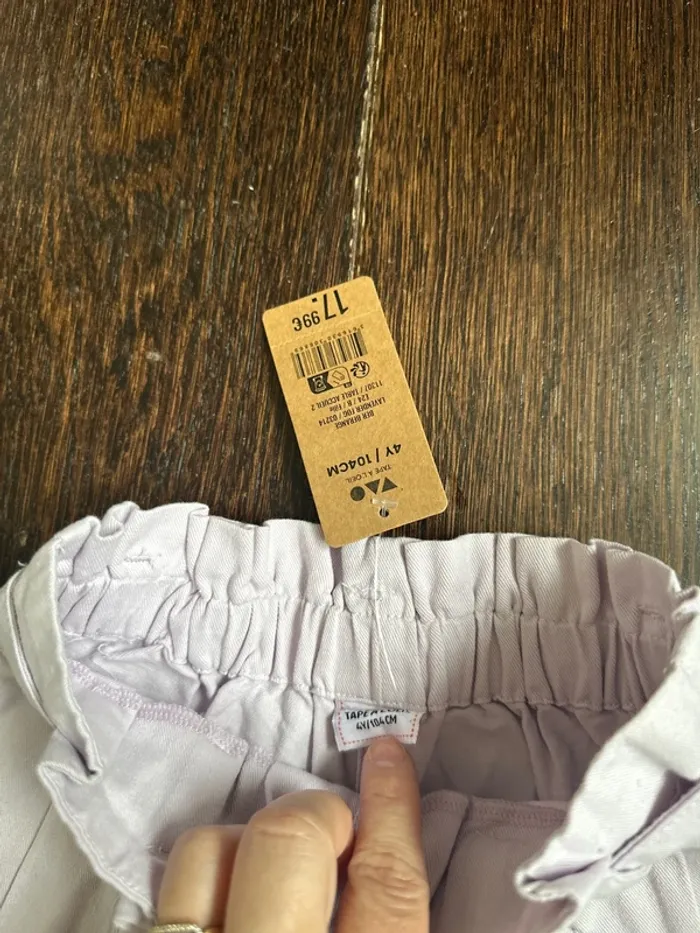 Short, tape-à-l’œil fille - photo numéro 5