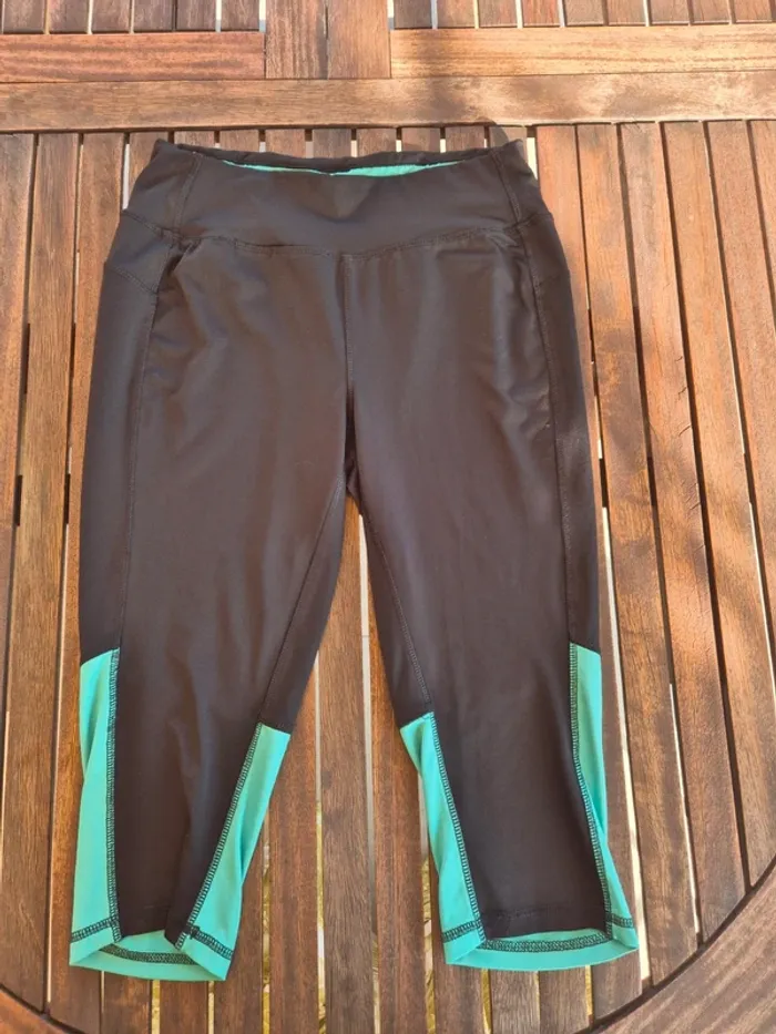 Bermudas de sport T.38/40 - photo numéro 2