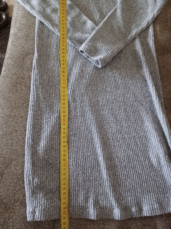Robe pull femme xs grise kiabi très bon état - photo numéro 2