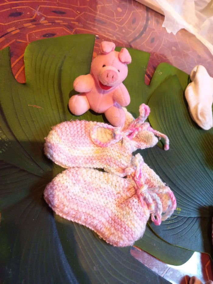 Chaussons fait main Taille 20 a 23 pastel