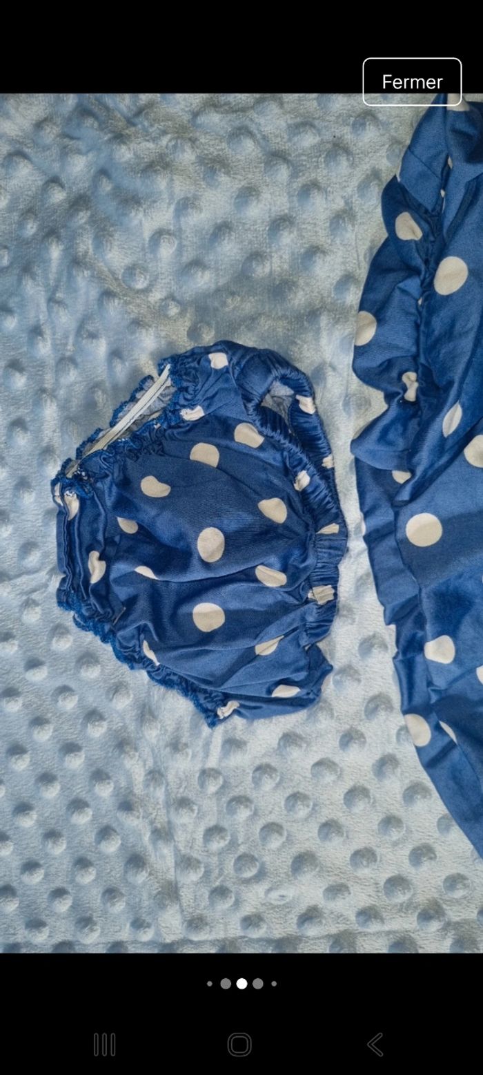 Robe 3 mois en très bon état - photo numéro 5