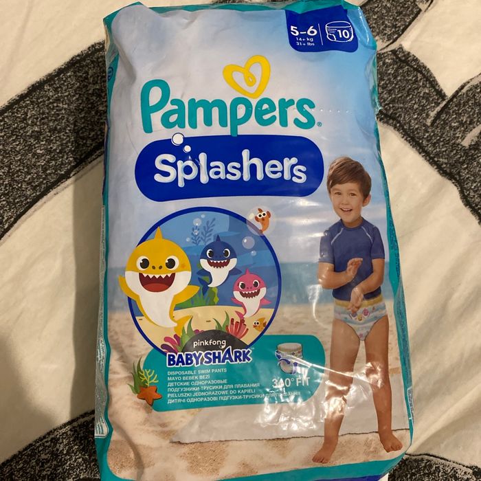 Couche culotte de bain jetables Pampers