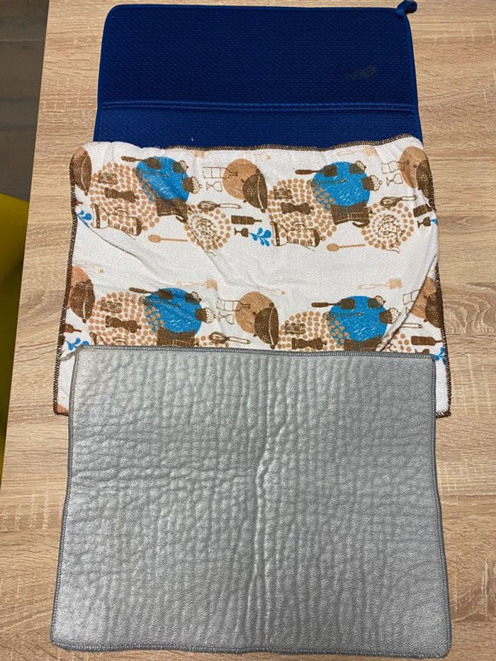 Tapis absorbant vaisselle sur évier