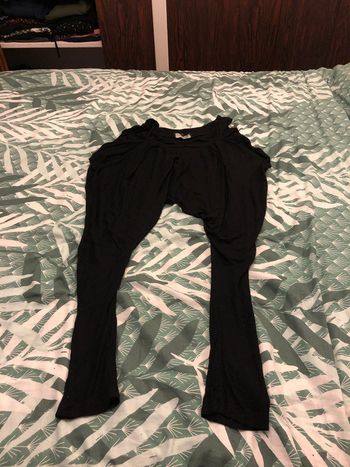 Pantalon ample qui se resserre