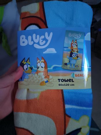 Serviette bluey 60x120 neuve