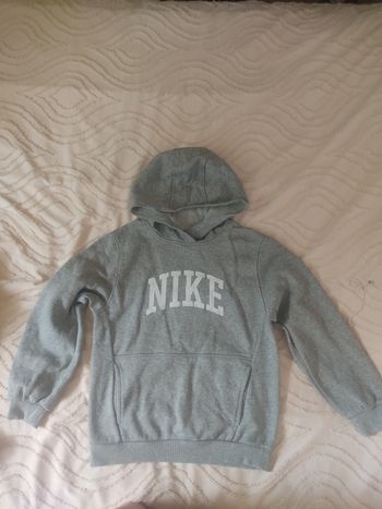 Pull capuche