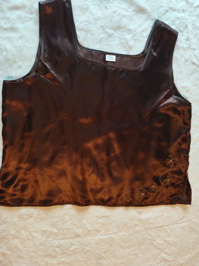 Débardeur femme en soi couleur marron avec motif fleur design taille 50/52 - photo numéro 2