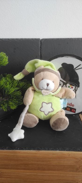Doudou baby nat ours beige vert marron étoile luminescent boule bn043 bonnet