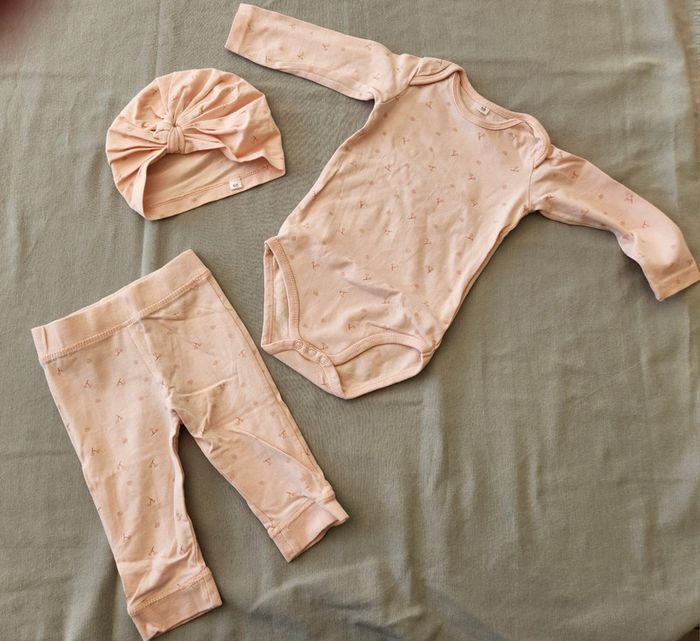 Lot vêtements 9 mois fille - photo numéro 4