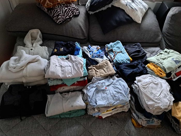 Gros lots de vêtements bébé garçon taille 9/12mois