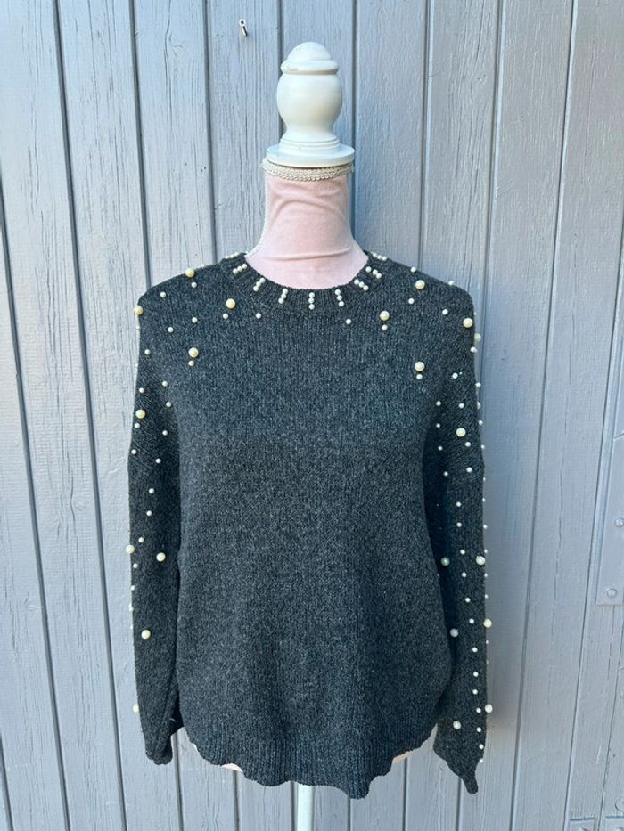 Pull gris à perles
