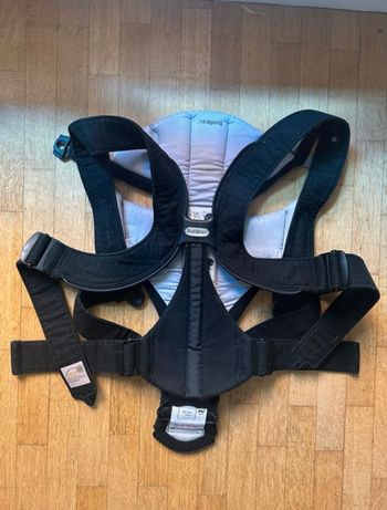 Porte bébé babybjorn