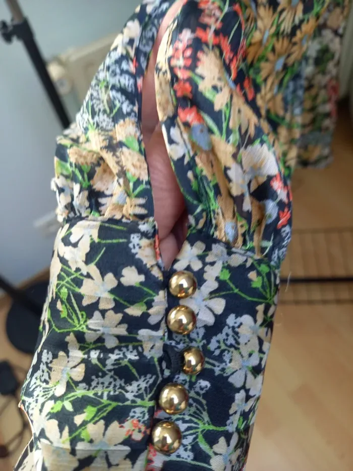 Blouse avec petits plis - photo numéro 3