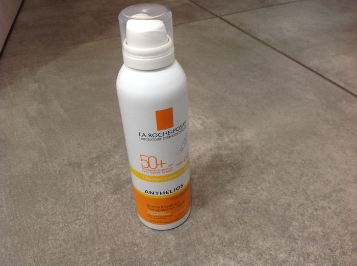 La Roche-Posay Anthelios brume invisible SPF 50+ - photo numéro 3