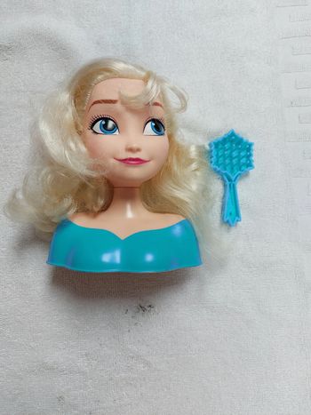 Tête à coiffer reine des neiges