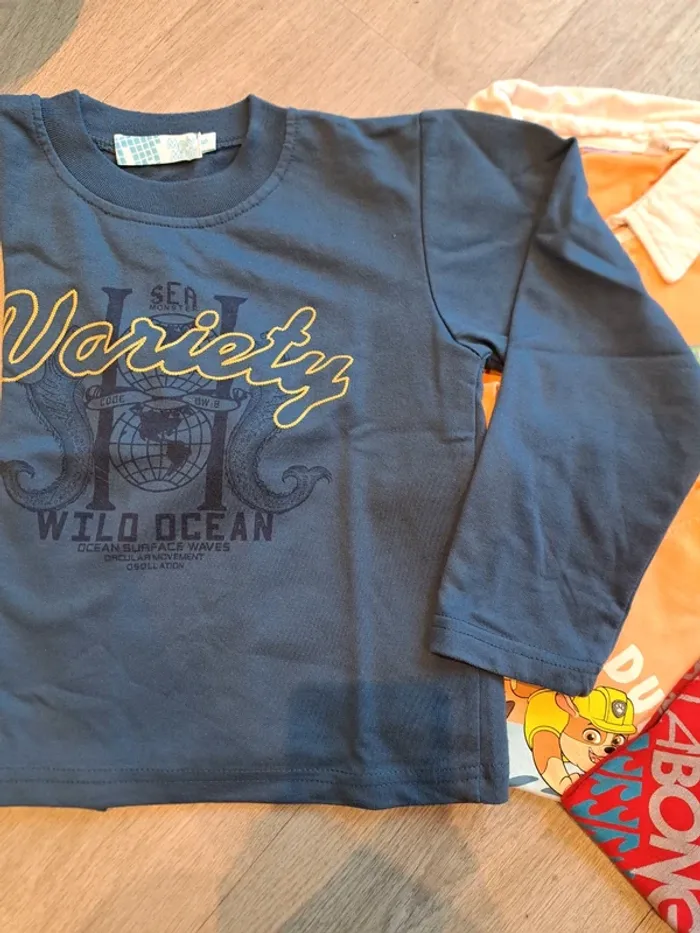 Lot t shirt 6-7ans - photo numéro 9
