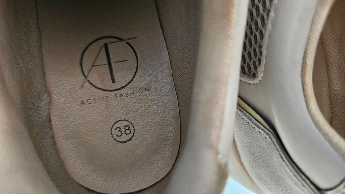 Basket à semelle compensé beige gold bon état - photo numéro 10