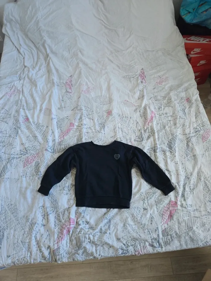 Pull fille taille 6ans kiabi