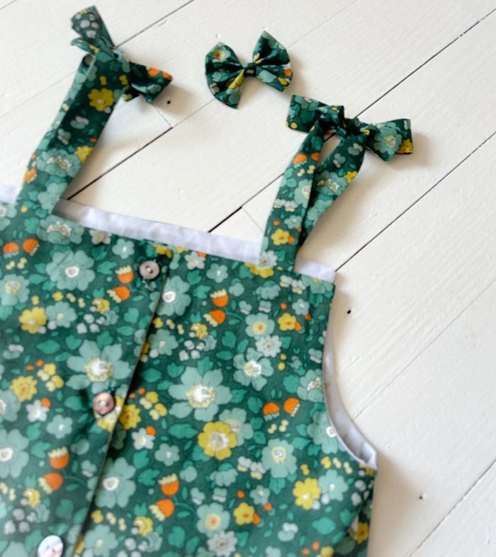 Ensemble crop top dentelle et noeud créatrice 8 ans - photo numéro 4