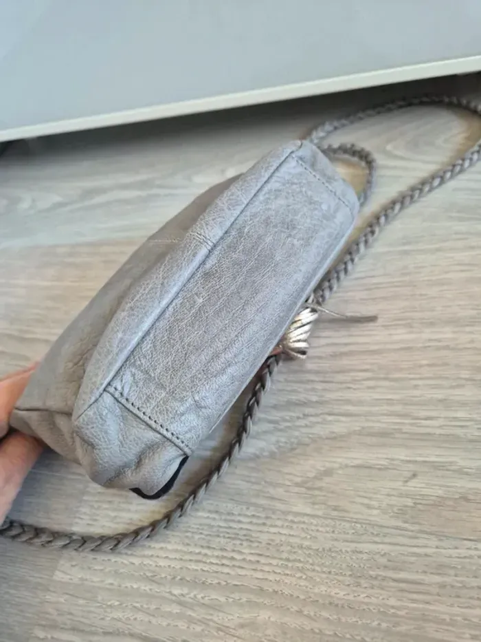 Sac bandoulière pochette argentée cuir pièces - photo numéro 7