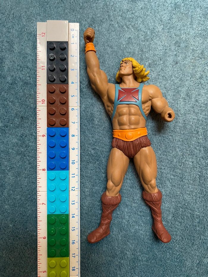 Figurine He-man, les maîtres de l’univers Musclor incomplète - photo numéro 6