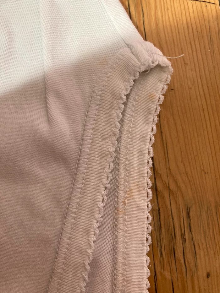 Lot de 2 bodies manches courtes taille 3 mois - photo numéro 4