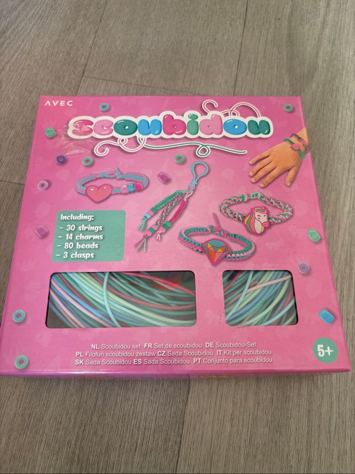 Kit scoubidou