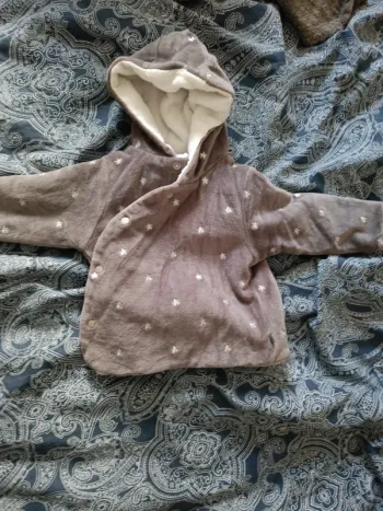 Veste grise étoiles blanches Okaïdi 59cm