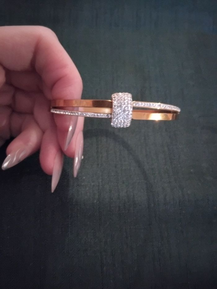 Bracelet neuf - photo numéro 4