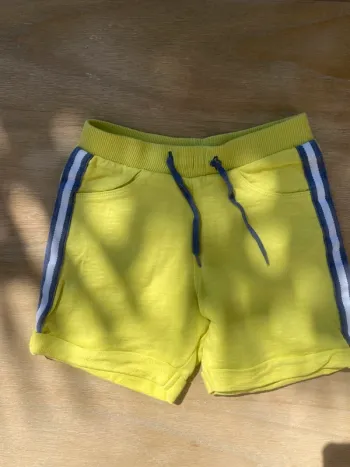 Short jaune/vert DPAM 24 mois