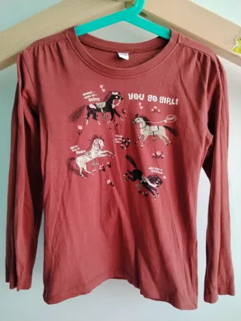 T-shirt manches longues chevaux Zeeman 9/10 ans