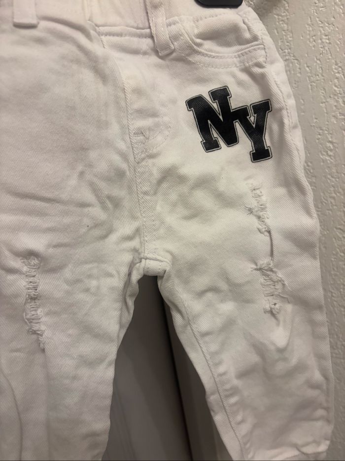 Jean skinny blanc shein 12/18 mois - photo numéro 2