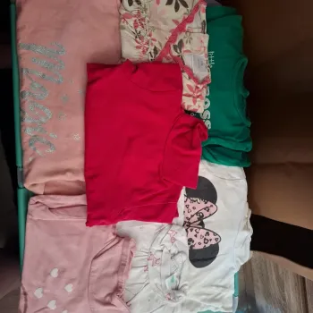 Lots vêtements 12 mois.