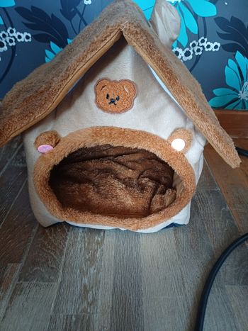 Maison pour petit chien ou chat 