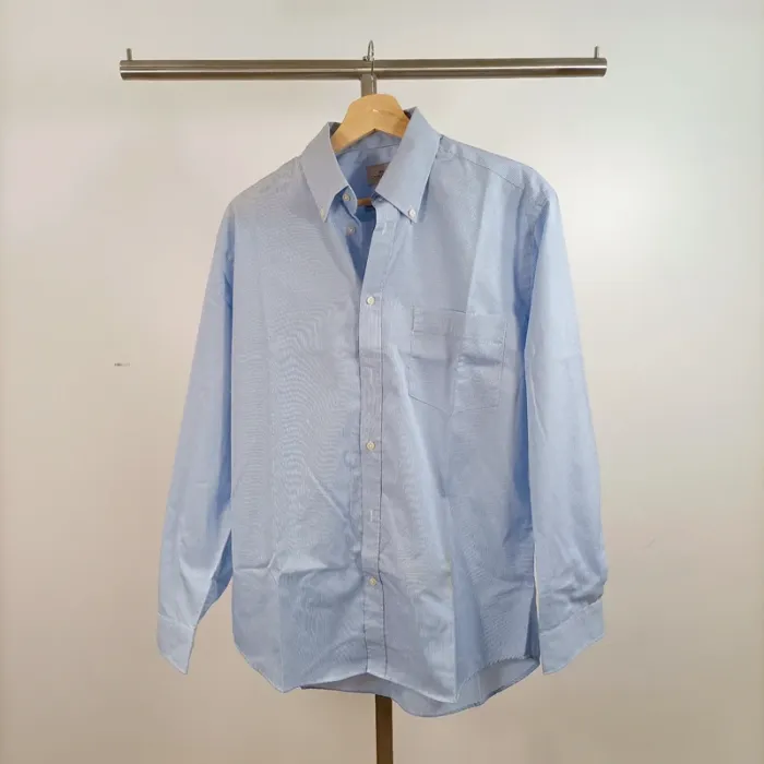 Chemise rayée bleu clair col boutonné coupe droite manches longues homme taille M A880