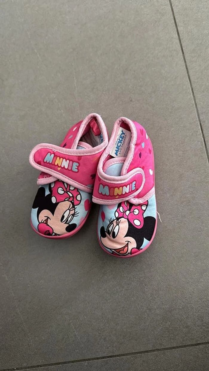 Pantoufles 24 Minnie