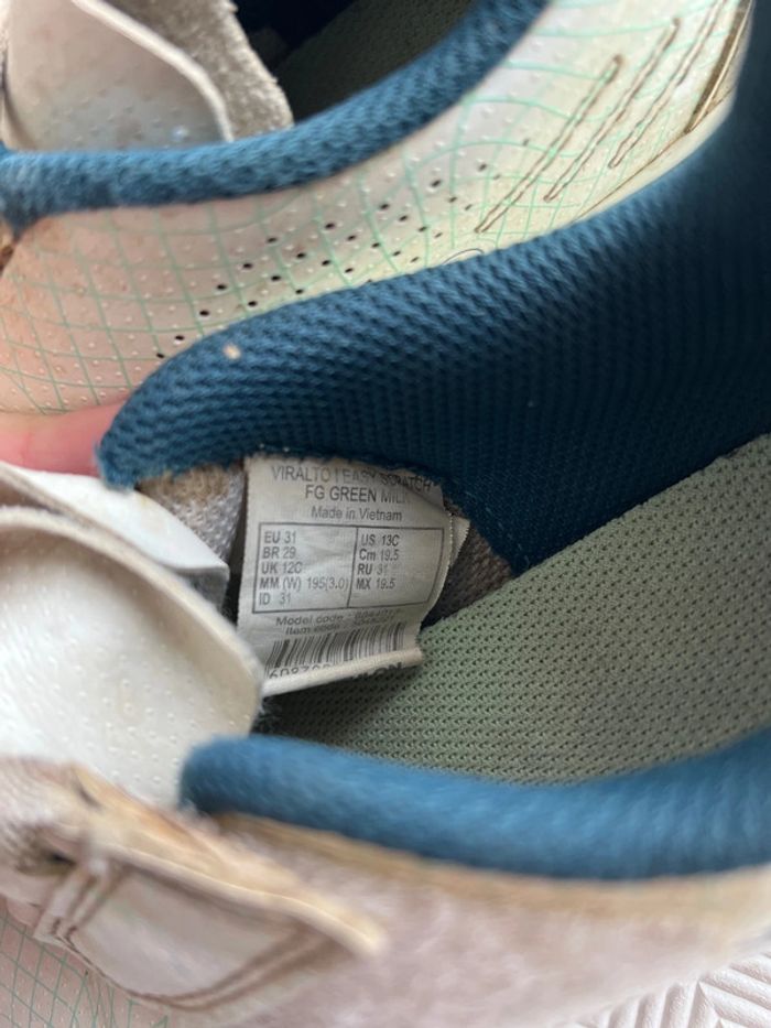 Chaussures de foot kipsta 31 - photo numéro 3