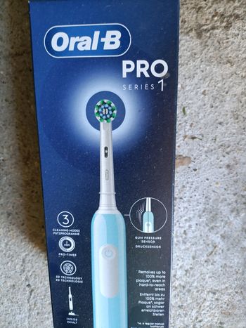 brosse à dents oral b pro 1