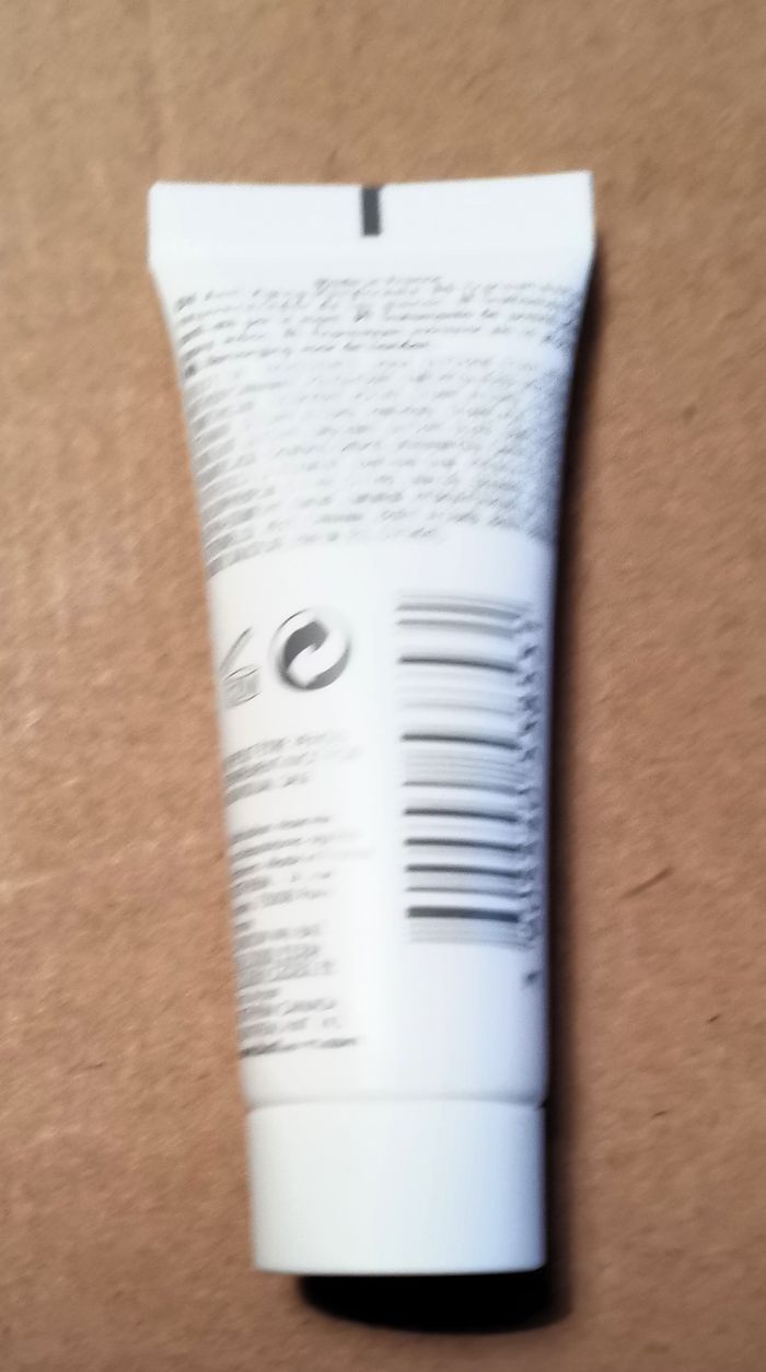 Crème de mains "Biotherm" - photo numéro 2