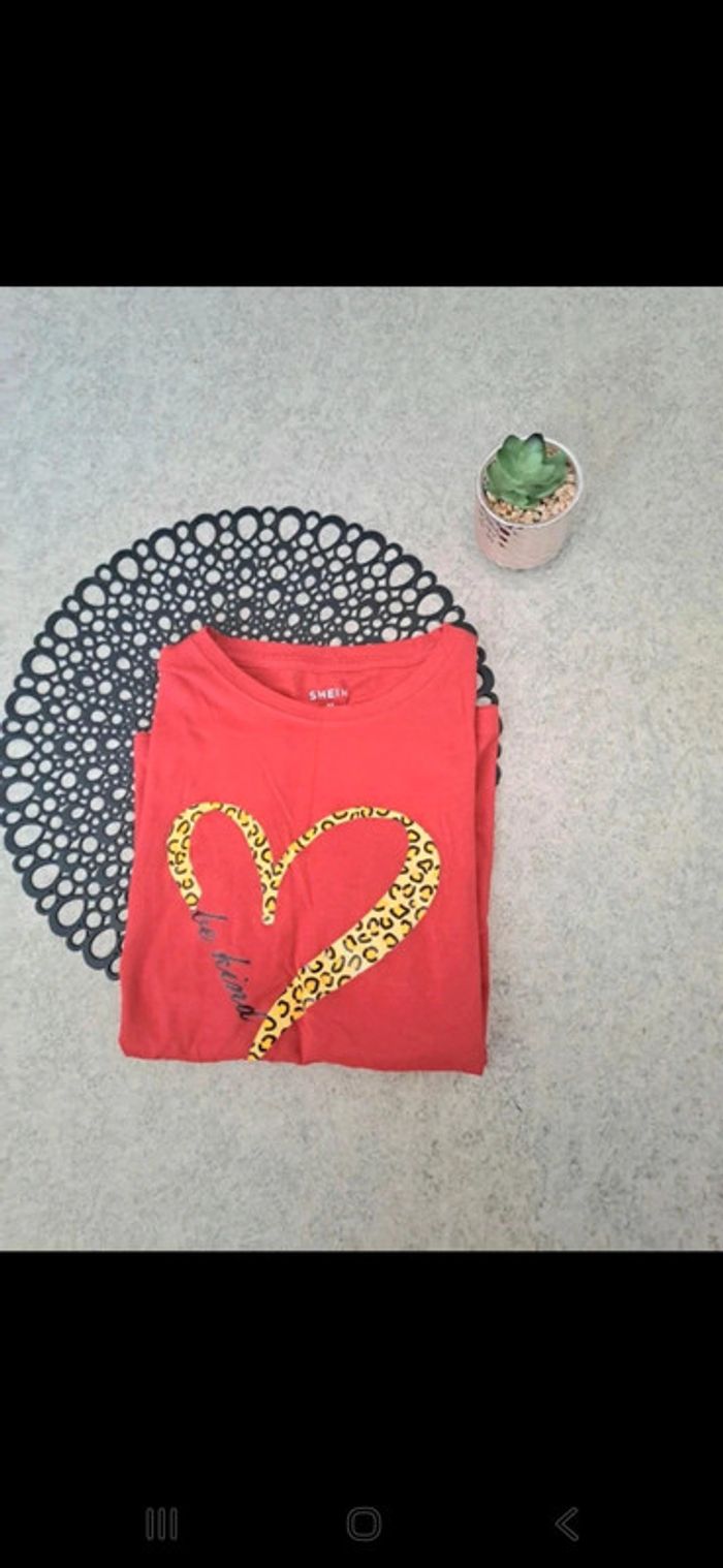 Tee shirt Motif cœur Taille M Shein