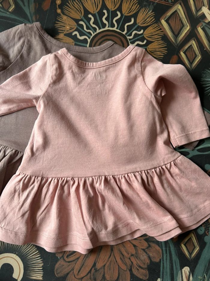 Lot 2 robes 50 cm/ collants 50/56 cm - photo numéro 8