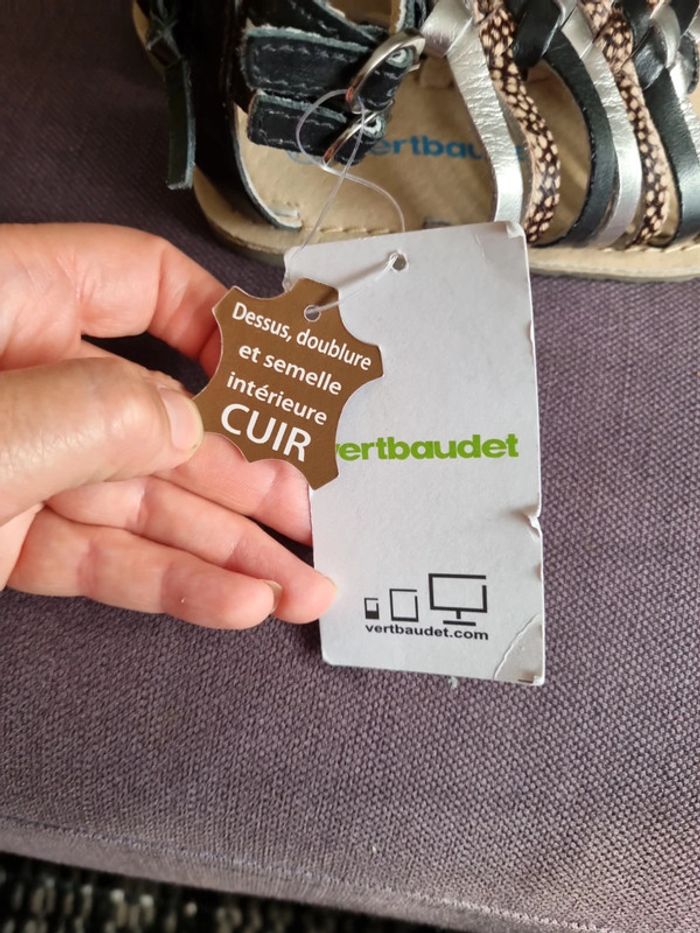Sandales Vertbaudet neuves cuir taille 27 - photo numéro 6