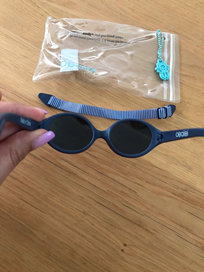 Lunettes de soleil - photo numéro 2